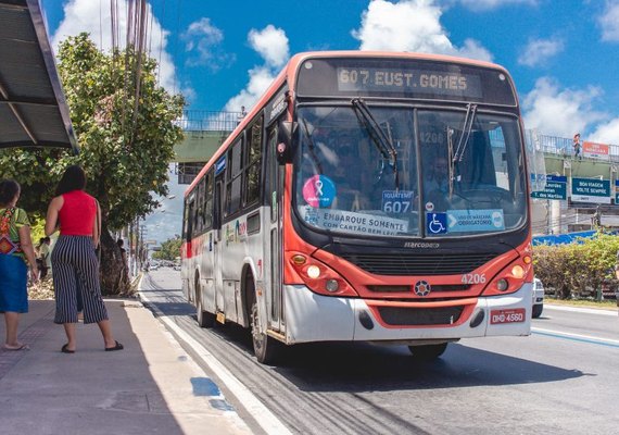 Aulas presenciais na Ufal-AL alteram rota de ônibus na região; confira o que muda