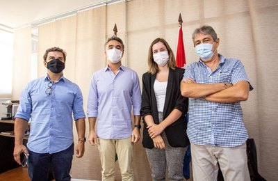 Deputada Cibele Moura se reúne com secretários e apresenta projetos para Paripueira