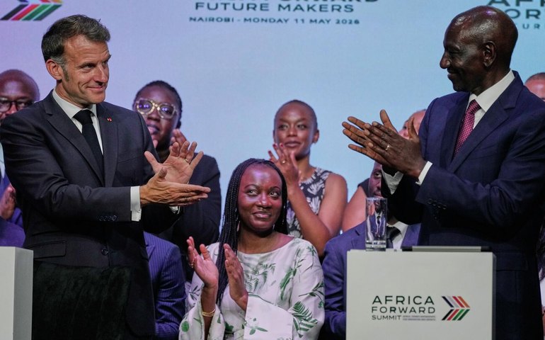 Velhos interesses, novas estratégias: como avaliar a última visita de Macron à África?