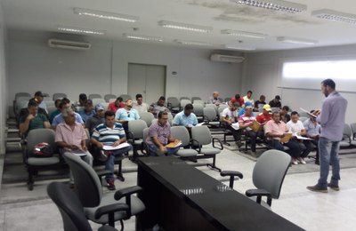 AMA vai capacitar motoristas do transporte escolar
