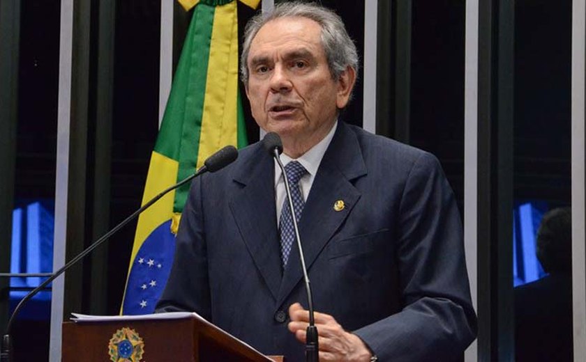 Alvaro Dias vai pedir retirada da urgência do projeto que trata do abuso de autoridade
