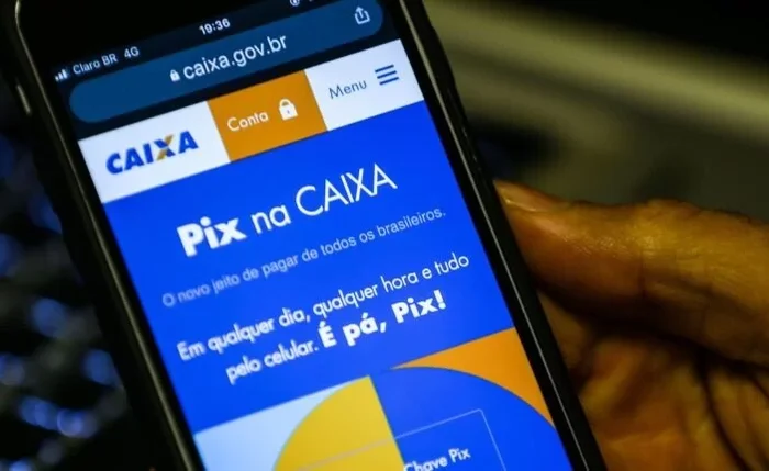  Usuários relatam erros no acesso ao aplicativo da Caixa e falhas no Pix
