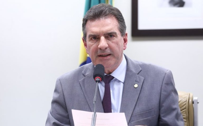 Comissão aprova assistência técnica gratuita para moradias em áreas de habitação social