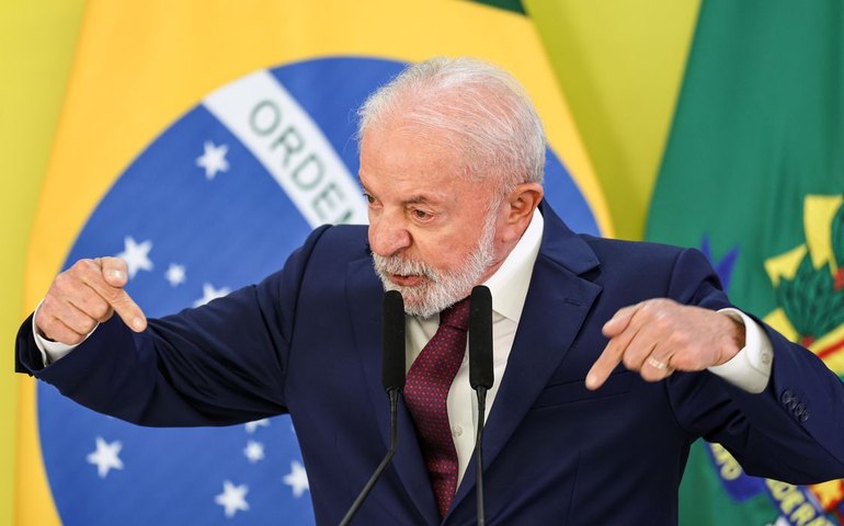 Lula diz esperar que Senado vote indicação de Messias ao STF em 2026