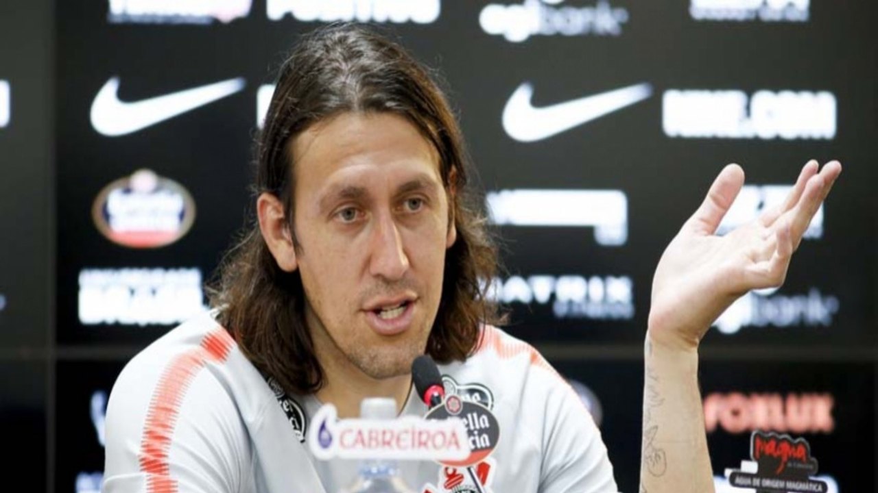 Cássio diz que eliminação ‘já passou’ e vê elenco focado para o clássico