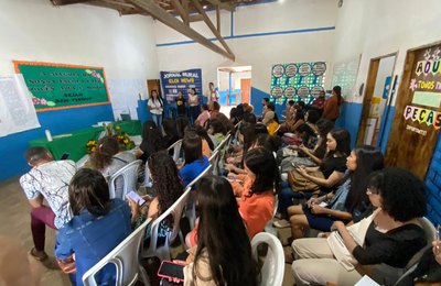 Alunos da Uneal visitam escola de Palmeira para conhecer Sistema de Educação no Campo