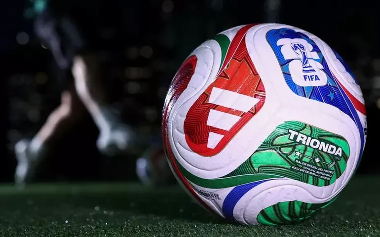 Fifa lança Trionda, bola oficial da Copa do Mundo de 2026