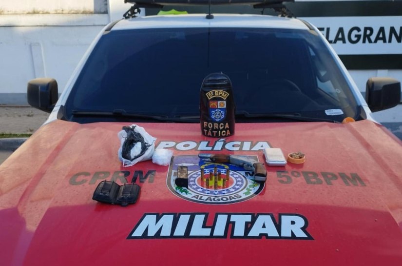 PM flagra tráfico de drogas no Benedito Bentes, em Maceió