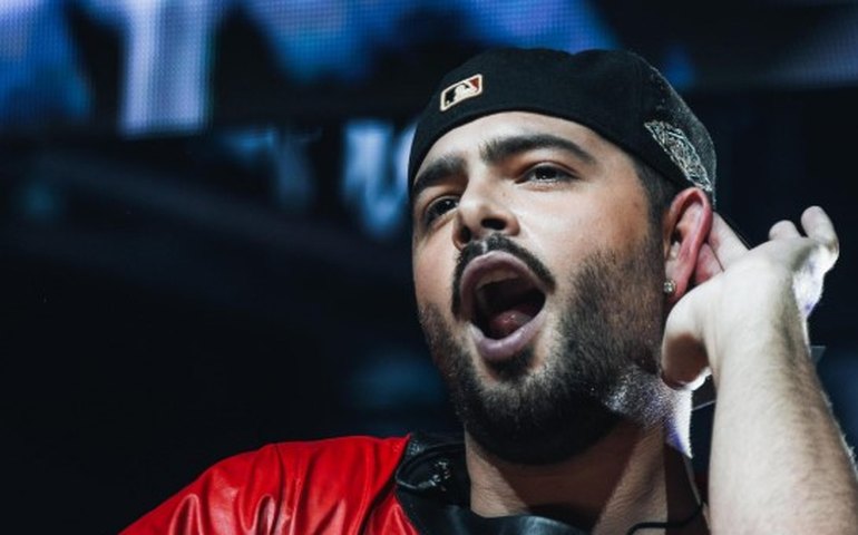 Pedro Sampaio alerta fãs após ser vítima de golpe com deep fake: 'Não acreditem'