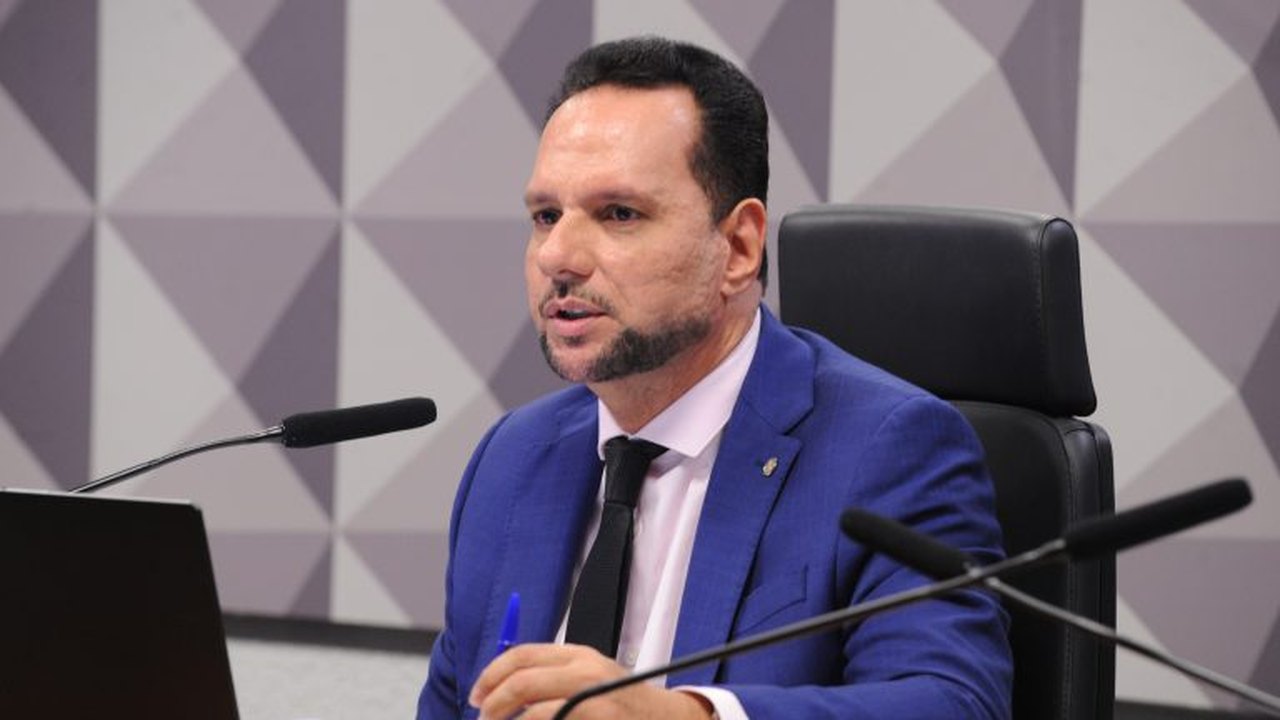 Comissão aprova projeto que cria programa nacional para coleta e reciclagem de lixo eletrônico