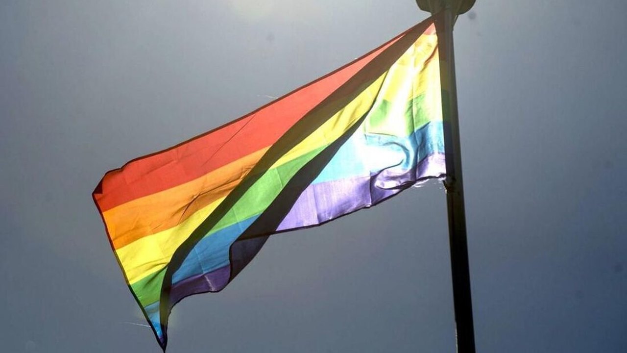 Parlamento iraquiano debate lei que prevê pena de morte por relações homossexuais