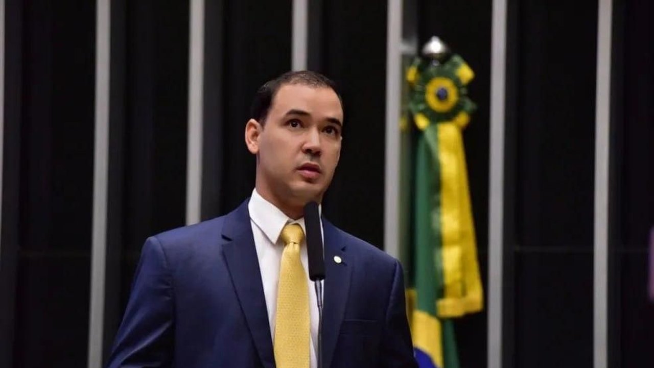 Vicentinho Júnior é eleito governador do Tocantins