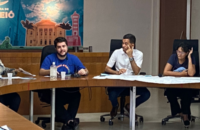 Governança promove encontro entre secretarias e Programa Favela 3D