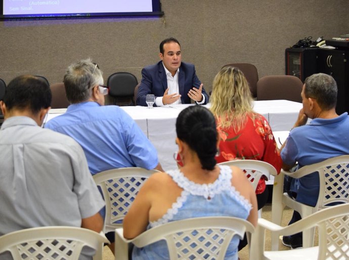 Em encontro com a imprensa, Davi Maia lança processo seletivo para preenchimento de vagas em seu gabinete