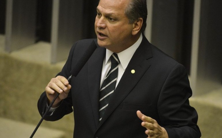 Ricardo Barros volta a negar envolvimento no contrato de aquisição da Covaxin