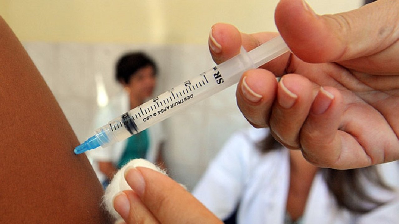 Nova vacina contra meningite chega às unidades de saúde