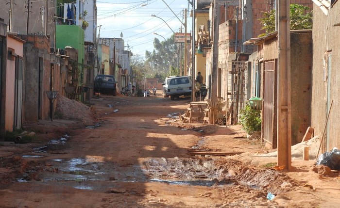 Relatório utiliza dados da Pesquisa Nacional por Amostra de Domicílios Relatório utiliza dados da Pesquisa Nacional por Amostra de Domicílios