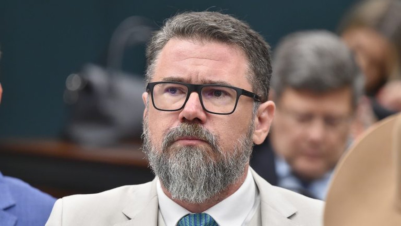 Conselho de Ética se reúne nesta terça para votar processos contra Marcos Pollon