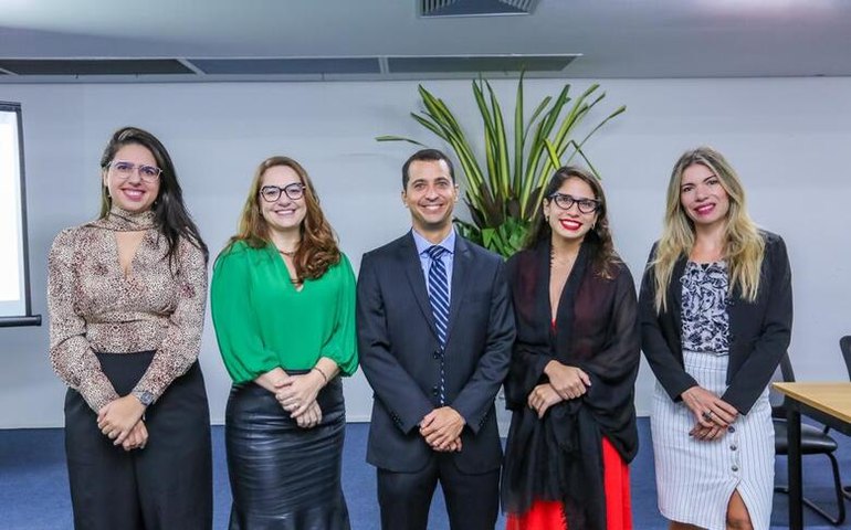Judiciário treina equipe da Primeira Infância sobre entrega legal