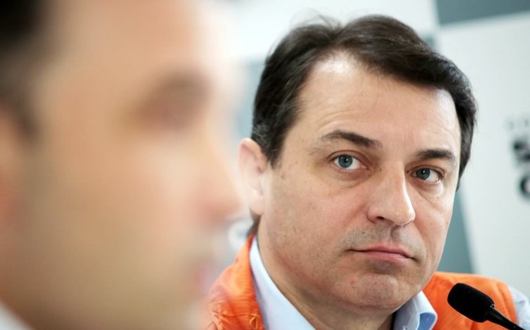 Assembleia de SC abre impeachment de governador