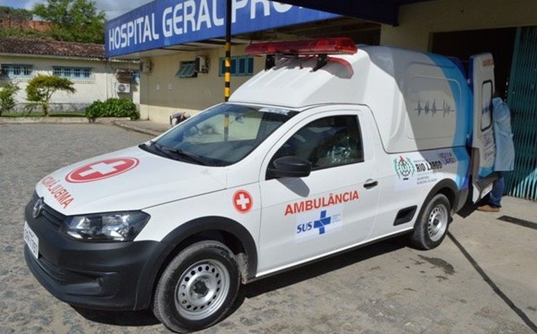 Hospital Ib Gatto Falcão em Rio Largo recebe mais uma ambulância