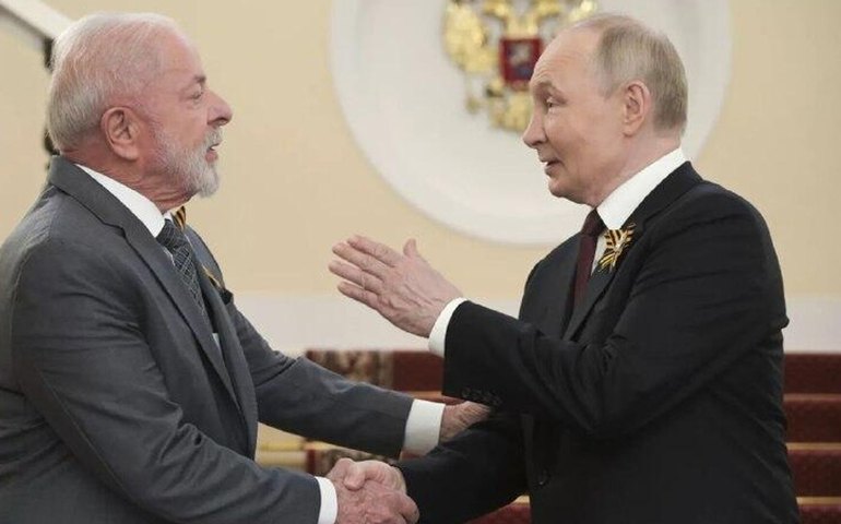 Lula e Putin discutem comissão bilateral Brasil–Rússia em ligação telefônica de 45 minutos