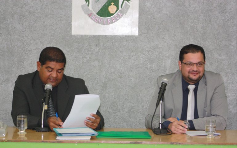 Câmara Municipal de Arapiraca realiza sessão depois da ocupação de cinco dias por estudantes