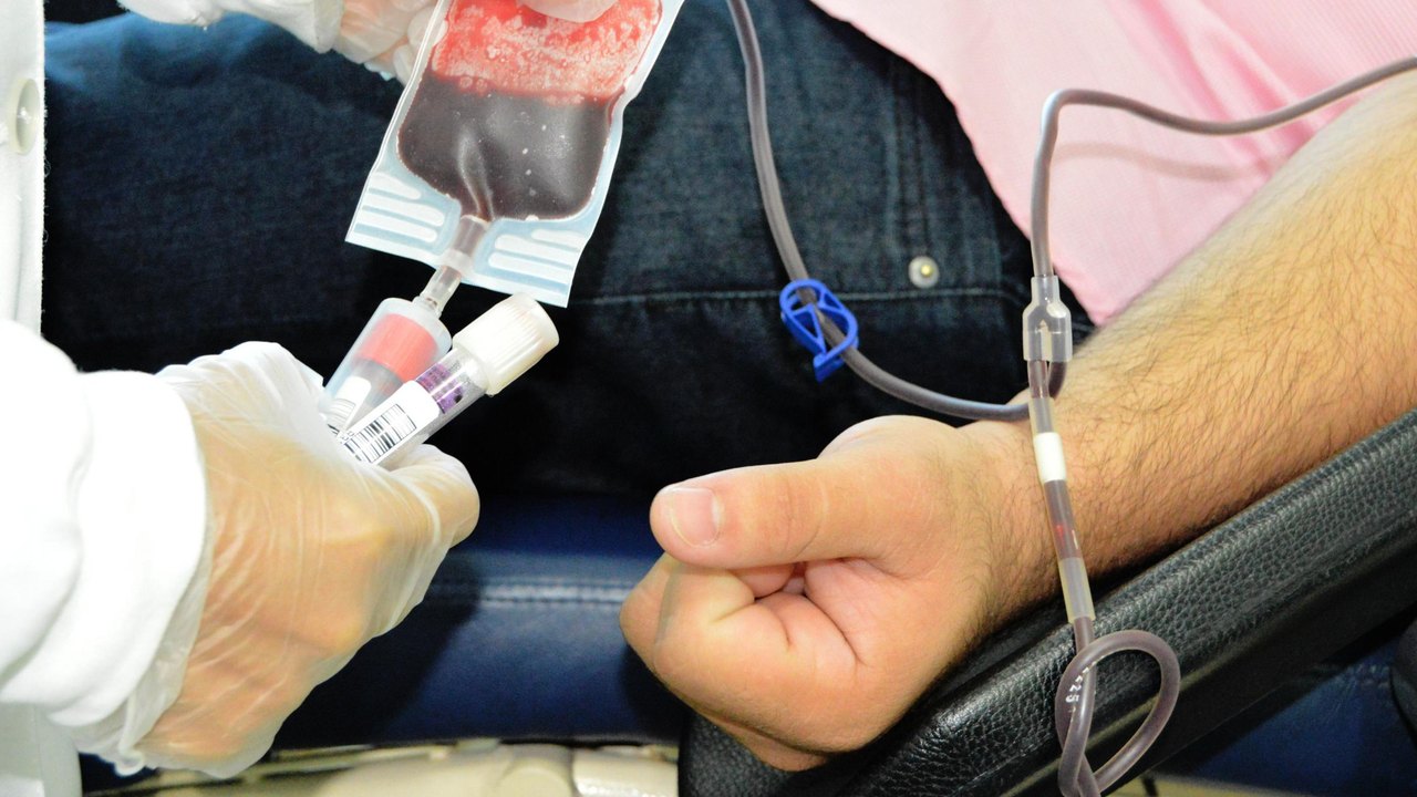 Hemoal realiza ações itinerantes para coleta de sangue e cadastro para doação de medula óssea