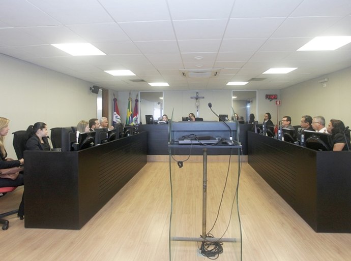 Empresas e jornalistas não firmam acordo; decisão será do pleno do TRT