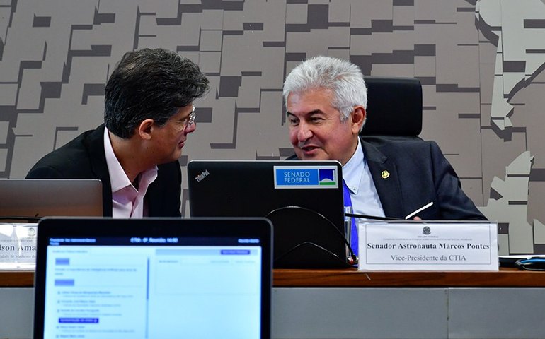 IA: debatedores vêem avanços na saúde e pedem regulamentação menos detalhada