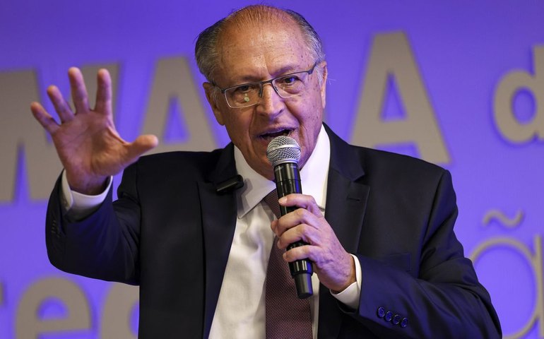 Com ida de Lula à Ásia, Alckmin assume a Presidência de forma interina pela 37ª vez e tenta se consolidar como vice por 2026
