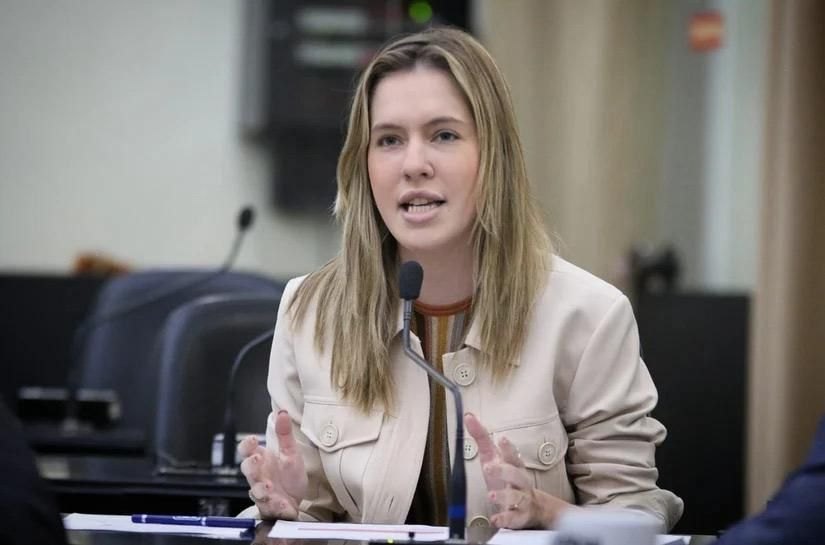 Cibele Moura repudia fala machista de senador contra ministra e reforça importância de mais mulheres na política