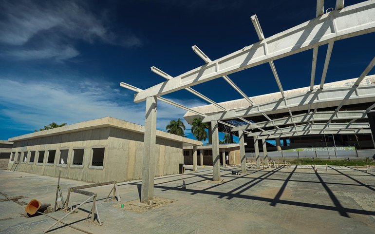 Com estrutura moderna, nova unidade da Escola do Coração avança no Trapiche da Barra