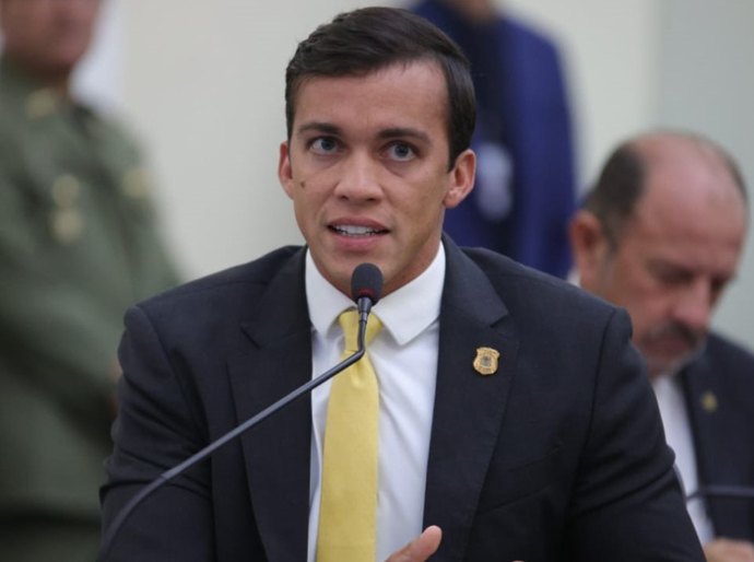 Delegado Leonam denuncia defasagem salarial de policiais civis