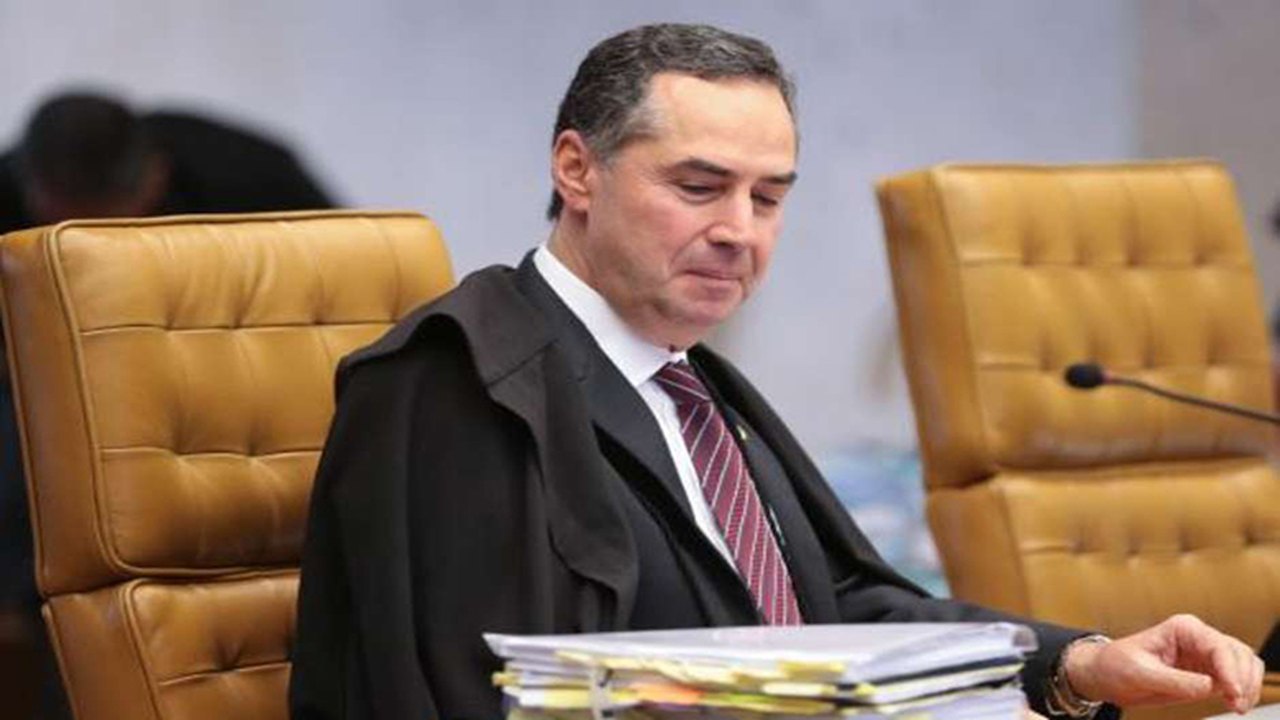 Turma do STF decide que aborto até 3º mês não é crime