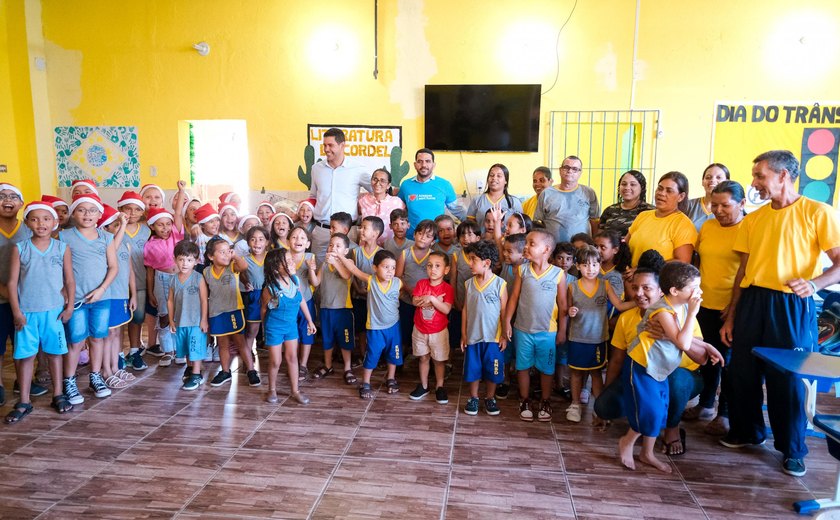 Doação de alimentos do Alagoas Sem Fome garante segurança alimentar de crianças no bairro Santa Lúcia