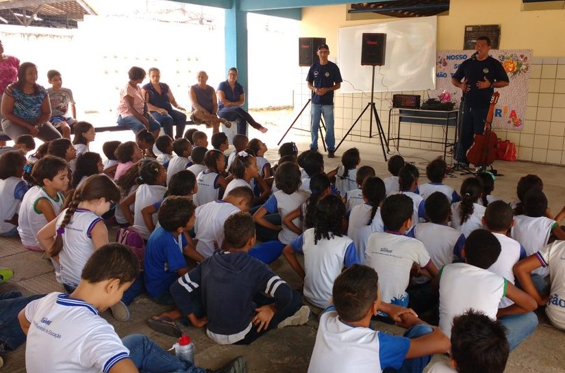 Crianças da Escola Lindolfo Collor aprendem Educação Fiscal
