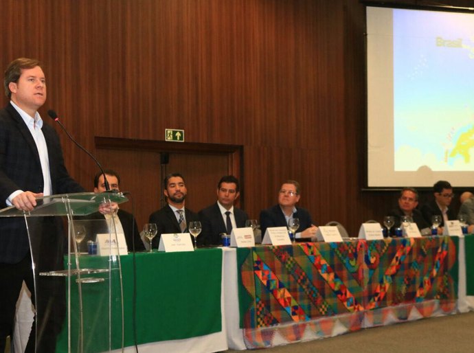 Ministro Marx Beltrão apresenta plano Brasil + Turismo ao trade alagoano
