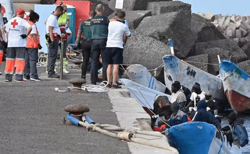 Corpos de quatro mulheres são encontrados em barco à deriva na costa da Espanha