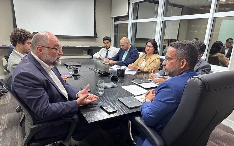 Paulo Dantas se reúne com institutos Unibanco e Gesto para fortalecer parcerias com Governo de Alagoas