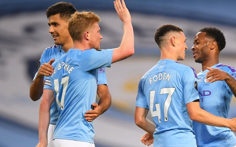 City vence em ritmo de treino no Inglês e já mira a semifinal da Liga dos Campeões