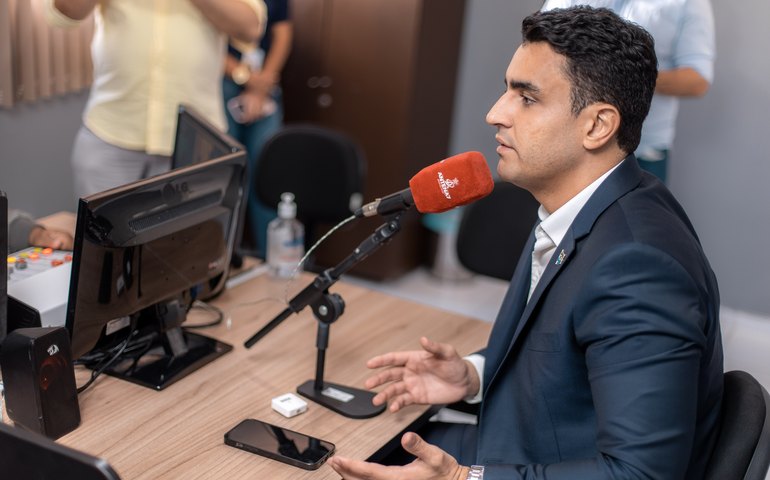 'Bom Dia, Prefeito': JHC destaca que 3.580 famílias deixaram favelas e moram em casas dignas