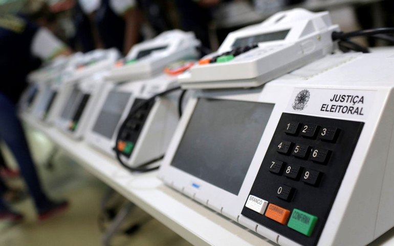 Políticos podem perder foro caso eleições sejam adiadas, afirma criminalista