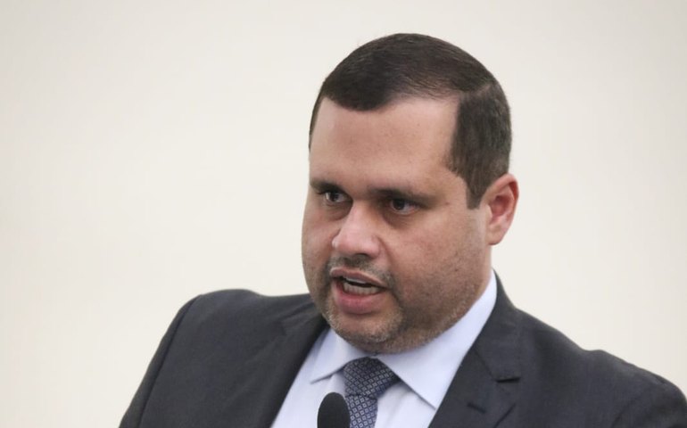 Deputado Fernando Pereira se compromete na busca por soluções para demandas de Viçosa e região