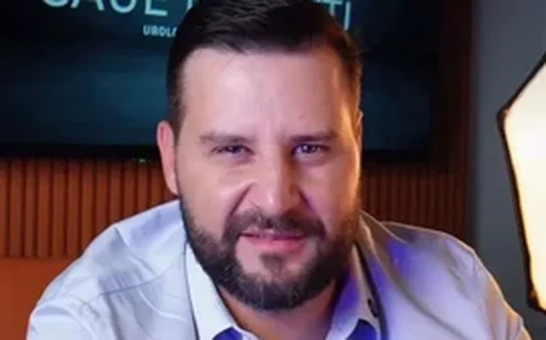 Ônibus onde torcedor do Palmeiras morreu em Lima operava sem autorização e motorista estava irregular, afirma autoridade