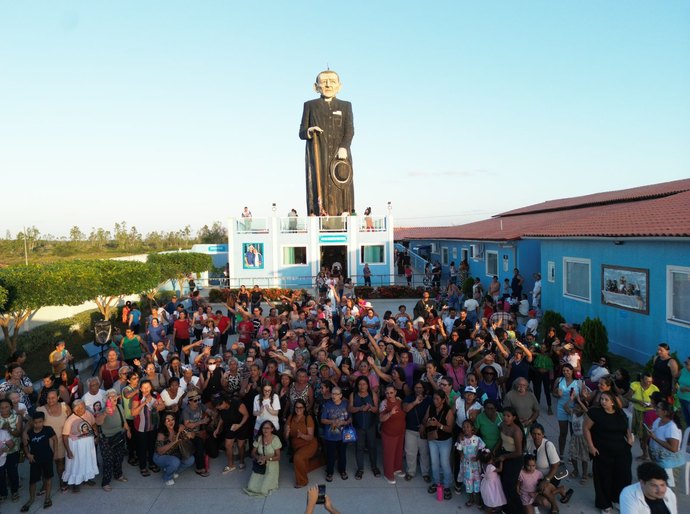 Prefeitura de Penedo amplia romaria social e leva 14 ônibus ao monumento de Padre Cícero em Propriá