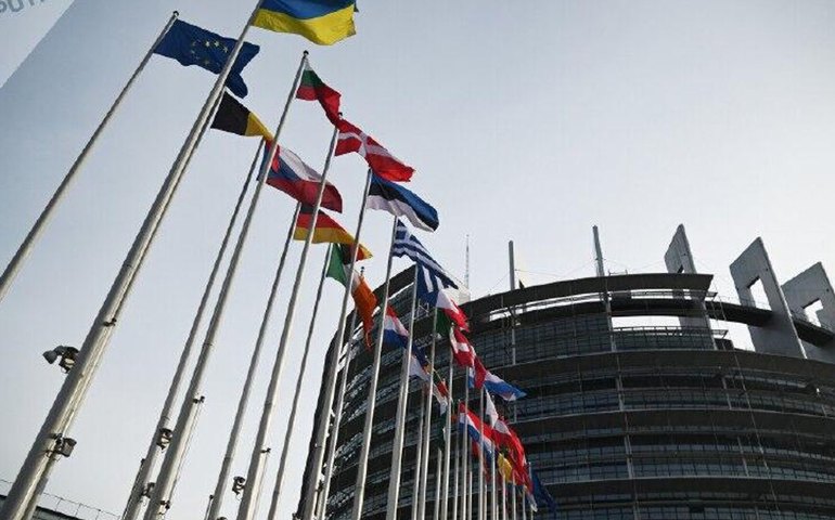 Ucrânia pode sofrer corte de verbas em abril diante de déficit bilionário