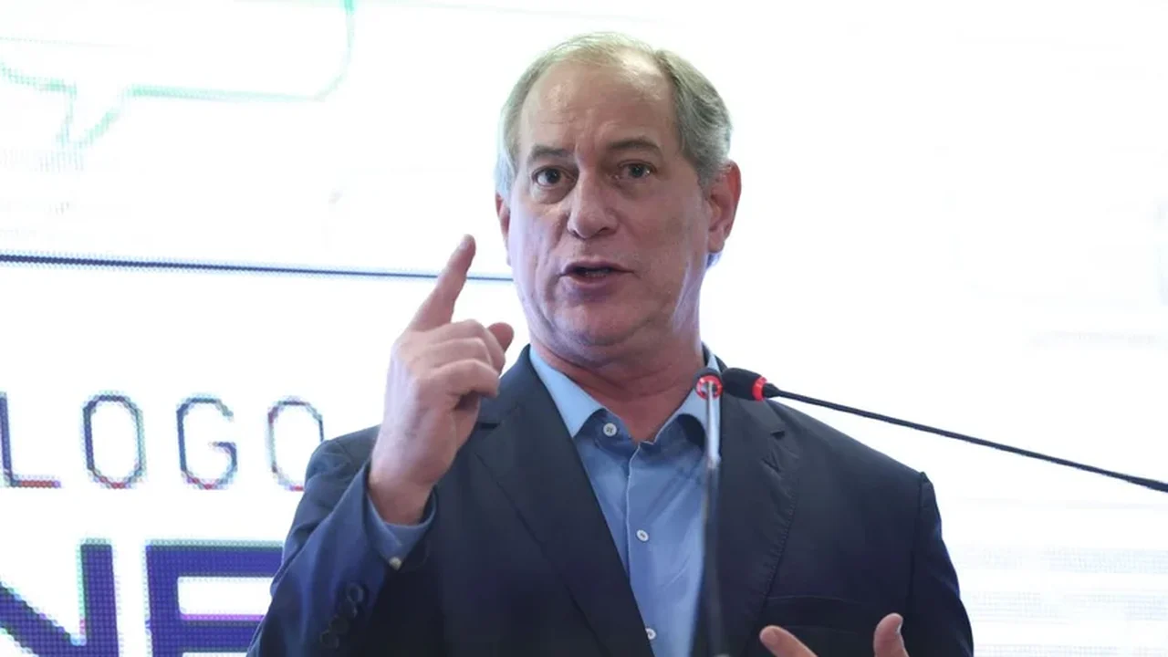 PSDB filia Ciro nesta quarta e aposta em caciques após perder governadores