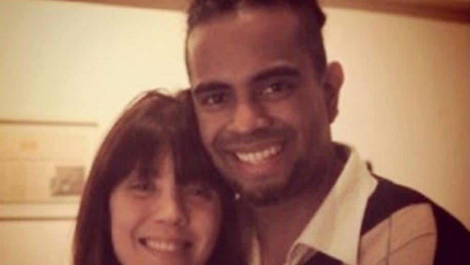 Jair Oliveira canta com Symony em seu DVD de 30 anos de carreira