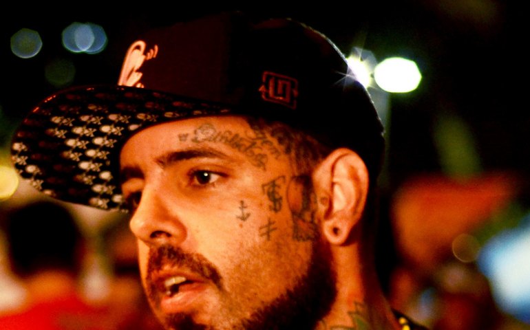 Tico Santa Cruz decide se afastar de redes sociais: ‘Questão de saúde mental’